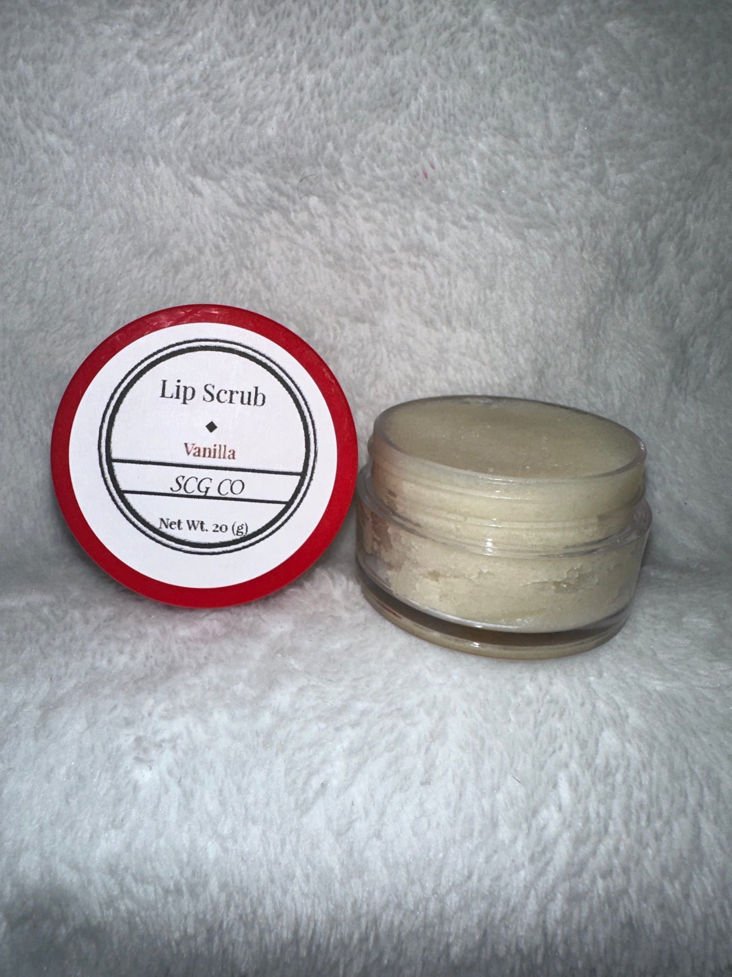 Lip scrub